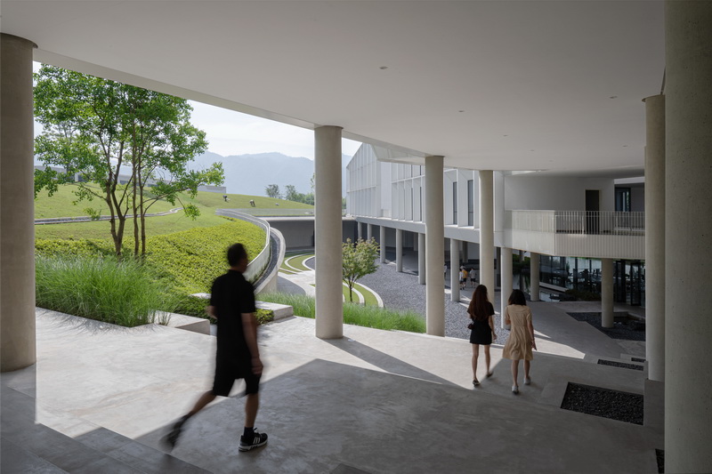 BIM建筑|顺势而为的空间赋形,浙江建德空港航空产学研基地/gad杰地设计 BIM建筑|顺势而为的空间赋形,浙江建德空港航空产学研基地/gad杰地设计