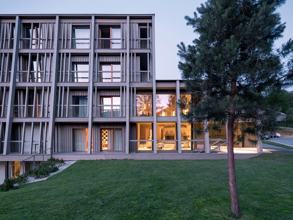 BIM建筑|Bohinj 酒店重建,文脉传承 / OFIS Architects BIM建筑|Bohinj 酒店重建,文脉传承 / OFIS Architects
