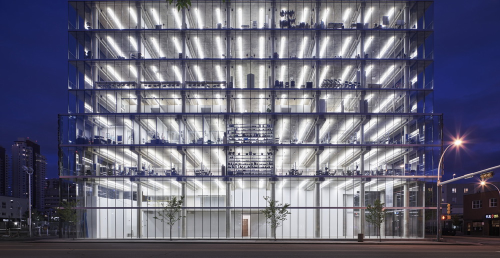 BIM建筑|Edge办公楼,太阳能板铺满立面 / Dub Architects BIM建筑|Edge办公楼,太阳能板铺满立面 / Dub Architects