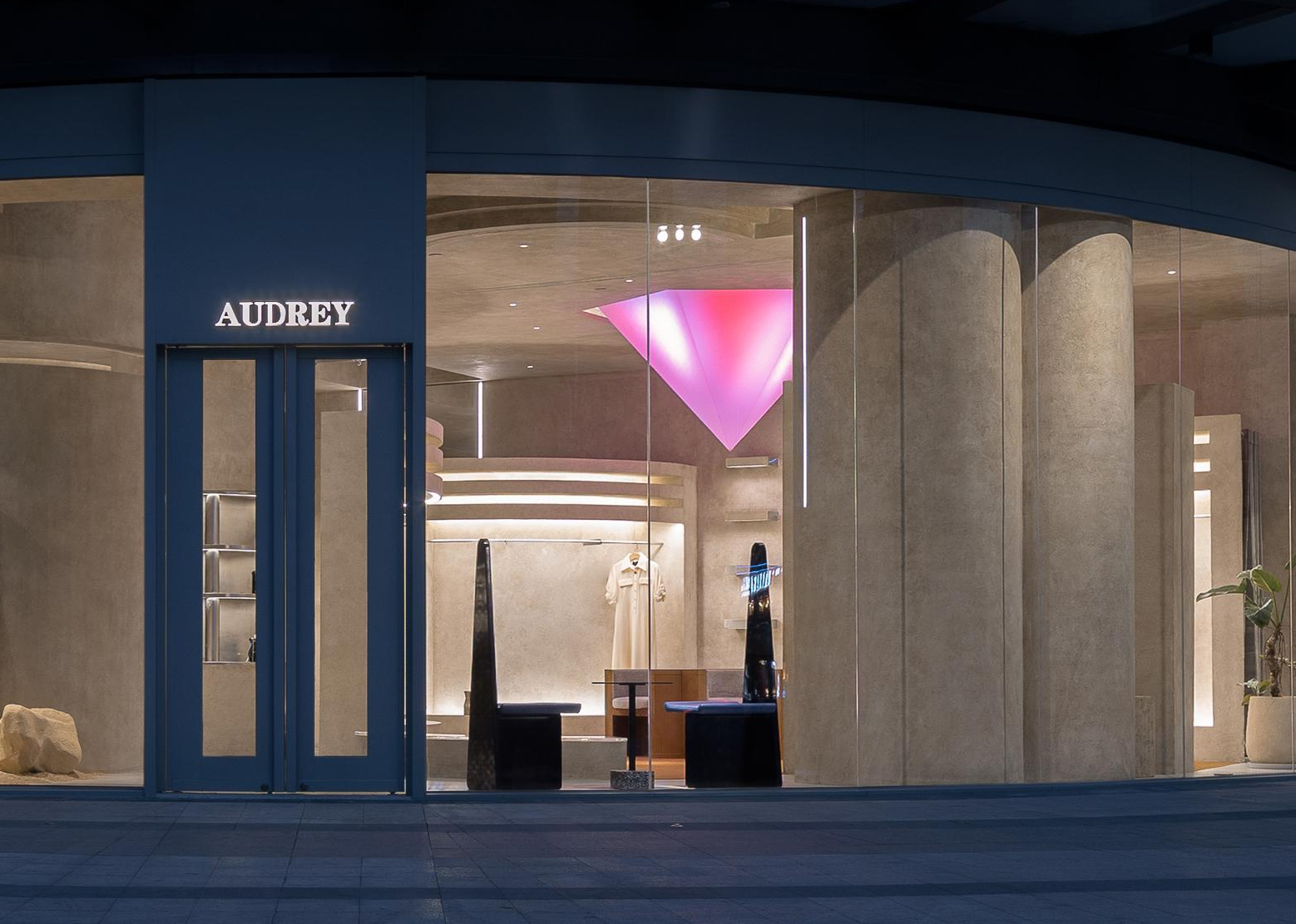 BIM建筑|复古未来主义买手店AUDREY/梁筑设计事务所 BIM建筑|复古未来主义买手店AUDREY/梁筑设计事务所