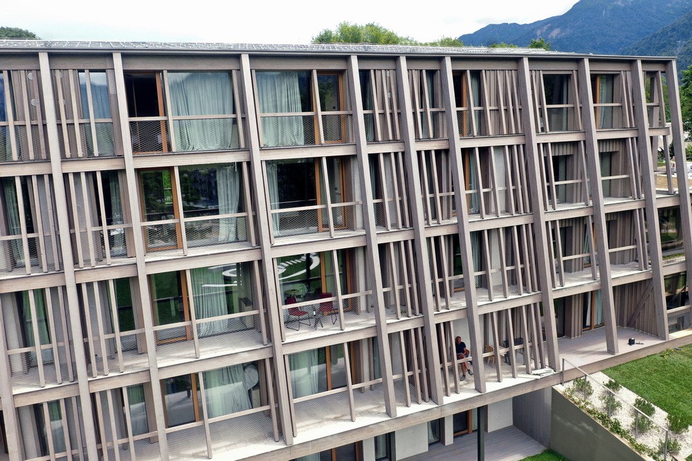 BIM建筑|Bohinj 酒店重建,文脉传承 / OFIS Architects BIM建筑|Bohinj 酒店重建,文脉传承 / OFIS Architects