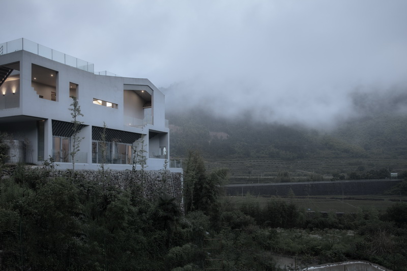 BIM建筑|山涧房 / 来建筑设计工作室 BIM建筑|山涧房 / 来建筑设计工作室