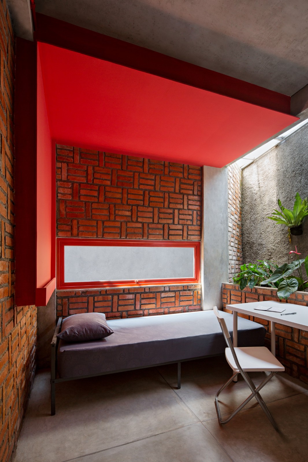 BIM建筑|\'逐步堆叠‘ 红区寄宿公寓 / Ismail Solehudin Architecture BIM建筑|\'逐步堆叠‘ 红区寄宿公寓 / Ismail Solehudin Architecture