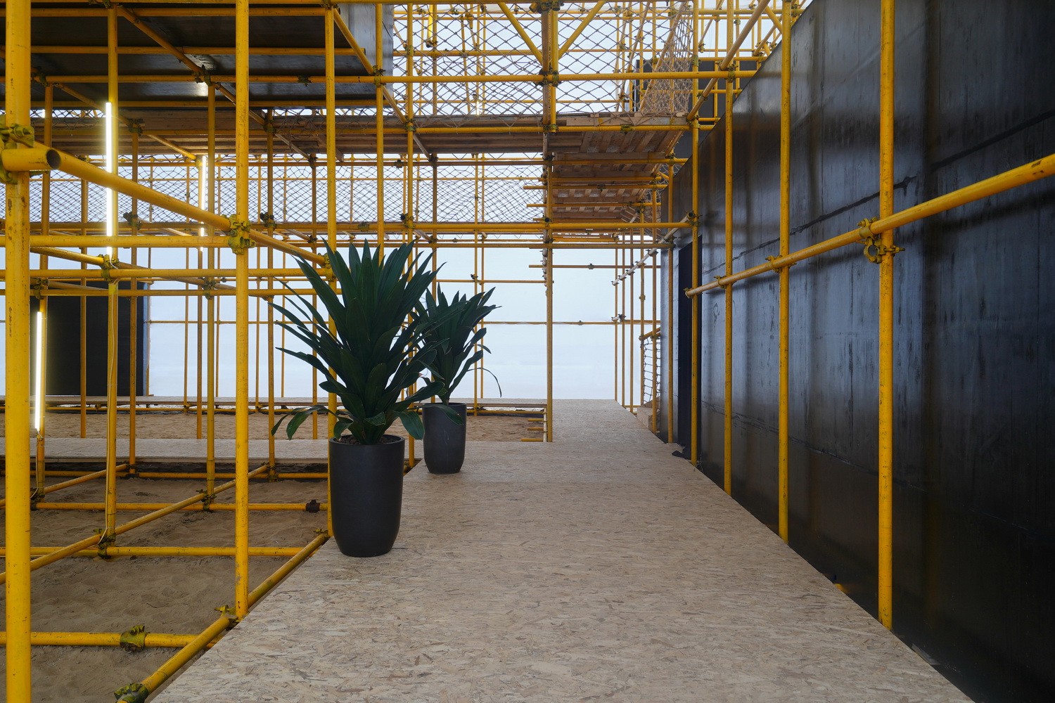 BIM建筑|晃神儿空间—阿那亚戏剧节“候鸟300”海滩临时美术馆/合木建筑工作室 BIM建筑|晃神儿空间—阿那亚戏剧节“候鸟300”海滩临时美术馆/合木建筑工作室