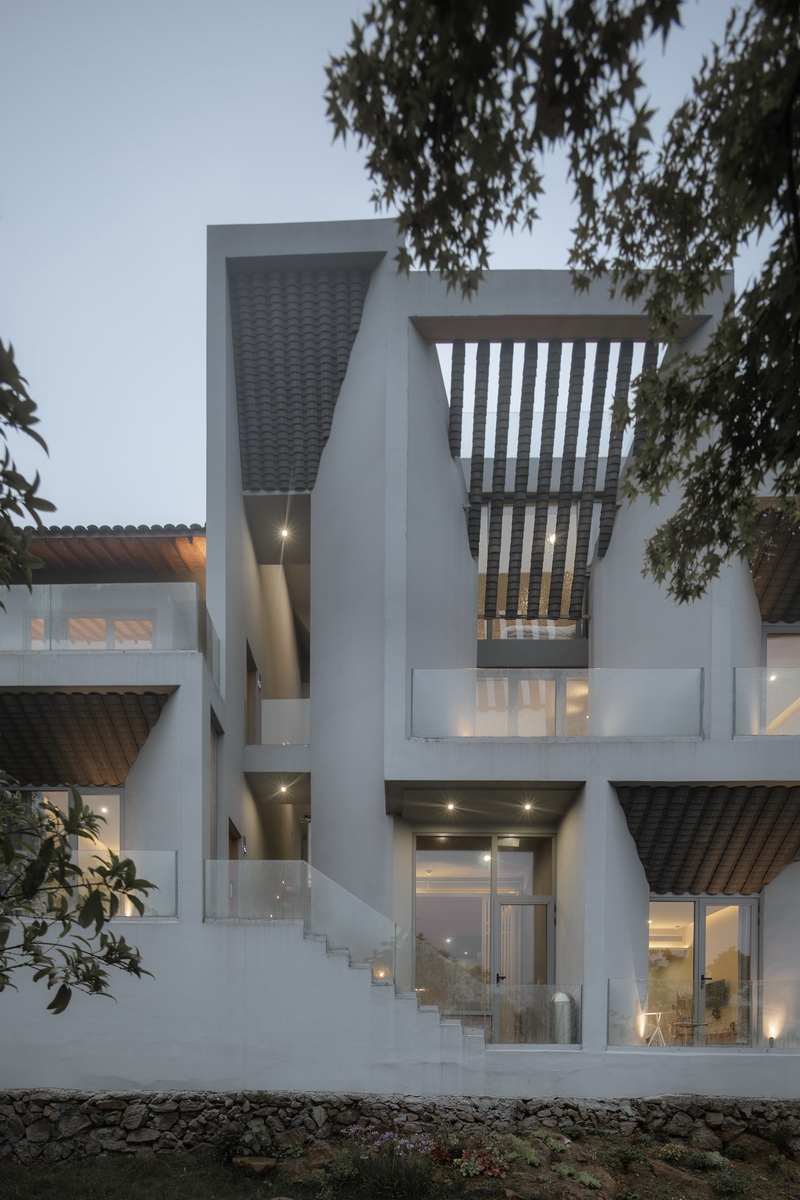 BIM建筑|山涧房 / 来建筑设计工作室 BIM建筑|山涧房 / 来建筑设计工作室