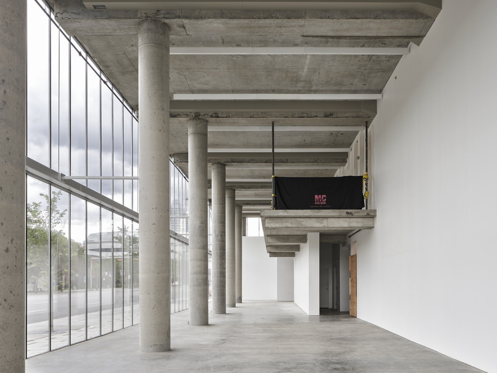 BIM建筑|Edge办公楼,太阳能板铺满立面 / Dub Architects BIM建筑|Edge办公楼,太阳能板铺满立面 / Dub Architects