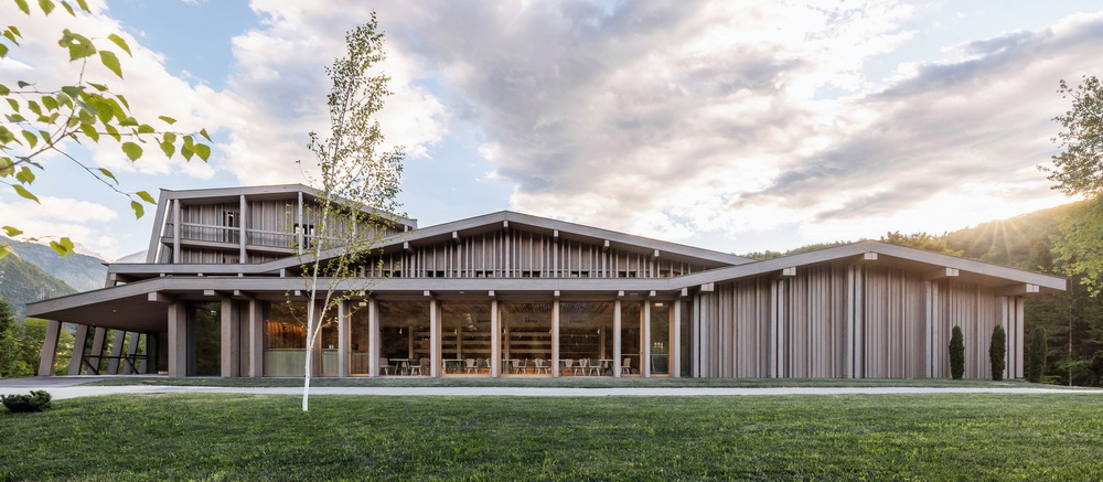 BIM建筑|Bohinj 酒店重建,文脉传承 / OFIS Architects BIM建筑|Bohinj 酒店重建,文脉传承 / OFIS Architects
