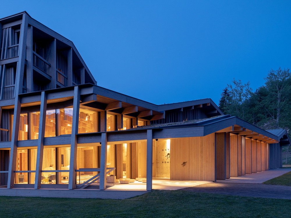 BIM建筑|Bohinj 酒店重建,文脉传承 / OFIS Architects BIM建筑|Bohinj 酒店重建,文脉传承 / OFIS Architects