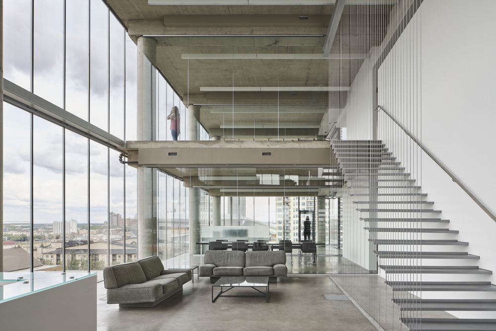 BIM建筑|Edge办公楼,太阳能板铺满立面 / Dub Architects BIM建筑|Edge办公楼,太阳能板铺满立面 / Dub Architects