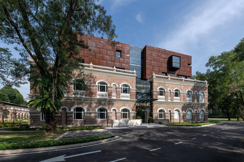 BIM建筑|从殖民建筑空壳中再生,Sentul 耐候钢办公楼 / O2 Design Atelier + YTL Land & Development BIM建筑|从殖民建筑空壳中再生,Sentul 耐候钢办公楼 / O2 Design Atelier + YTL Land & Development