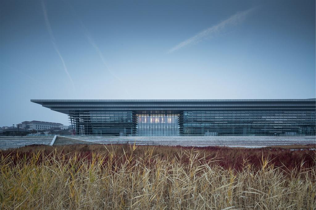 BIM建筑|长岛海洋生态文明综合试验区展览馆 / 华南理工大学建筑设计研究院工作十室+烟台市建筑设计研究院 BIM建筑|长岛海洋生态文明综合试验区展览馆 / 华南理工大学建筑设计研究院工作十室+烟台市建筑设计研究院