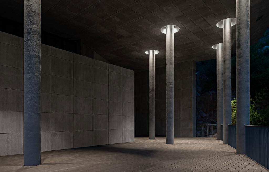 BIM建筑|极致的乡愁——泰安九女峰“故乡的月”仪式堂 / 袈蓝建筑 BIM建筑|极致的乡愁——泰安九女峰“故乡的月”仪式堂 / 袈蓝建筑