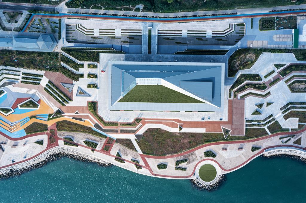 BIM建筑|长岛海洋生态文明综合试验区展览馆 / 华南理工大学建筑设计研究院工作十室+烟台市建筑设计研究院 BIM建筑|长岛海洋生态文明综合试验区展览馆 / 华南理工大学建筑设计研究院工作十室+烟台市建筑设计研究院