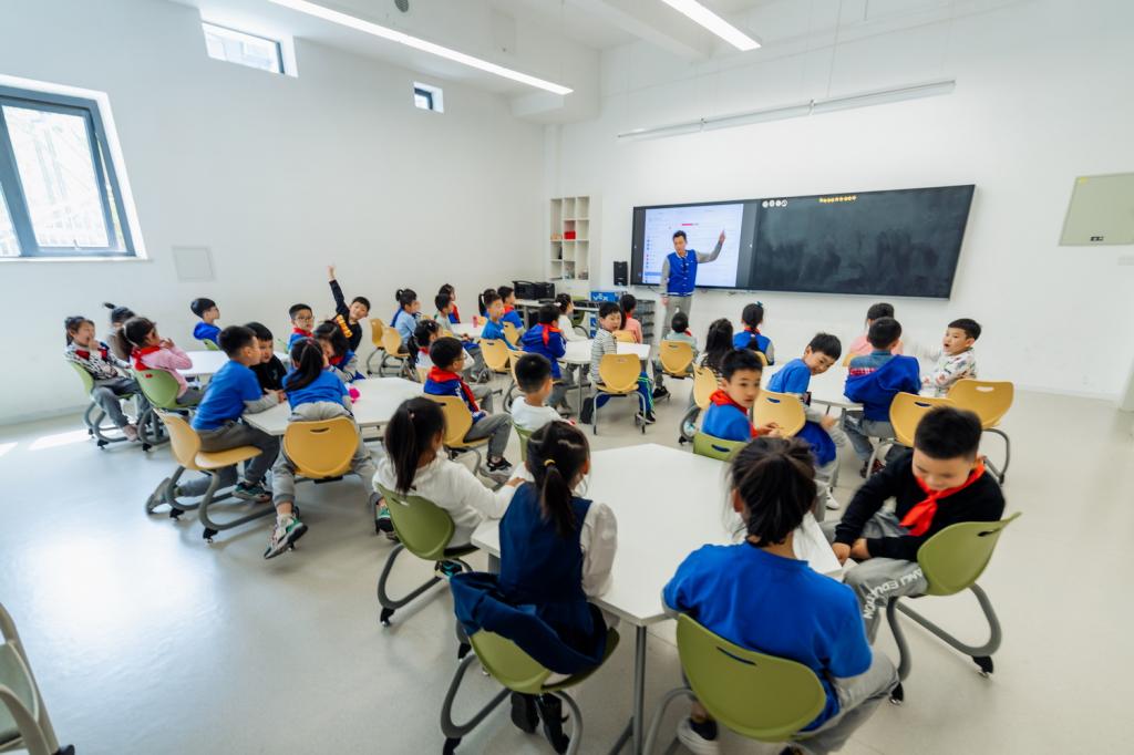 BIM建筑|龙泉天立小学及幼儿园 / 间至设计 BIM建筑|龙泉天立小学及幼儿园 / 间至设计