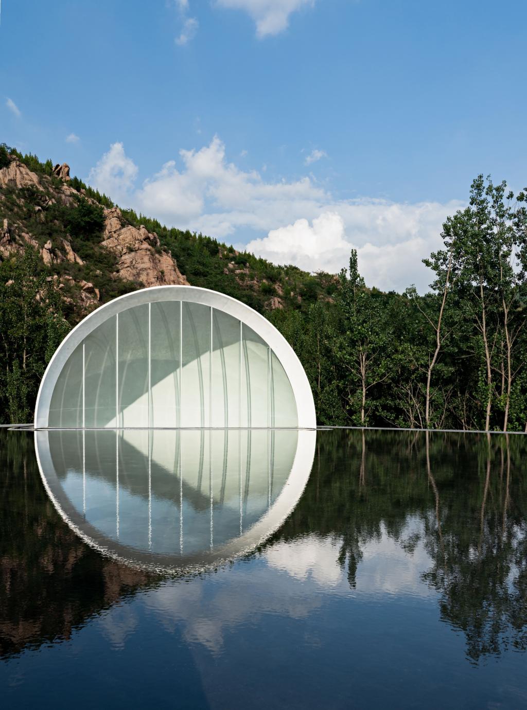 BIM建筑|极致的乡愁——泰安九女峰“故乡的月”仪式堂 / 袈蓝建筑 BIM建筑|极致的乡愁——泰安九女峰“故乡的月”仪式堂 / 袈蓝建筑