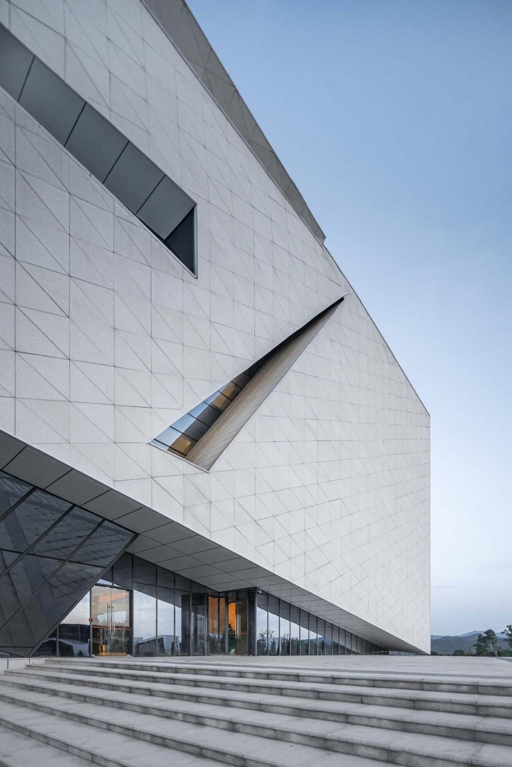 BIM建筑|南方红军三年游击战争纪念馆 / 华建集团上海建筑设计研究院 BIM建筑|南方红军三年游击战争纪念馆 / 华建集团上海建筑设计研究院