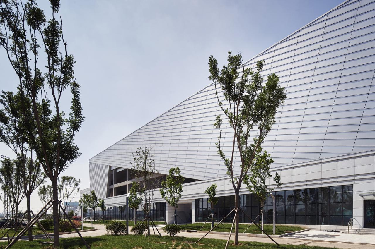 BIM建筑|济南山东第一医科大学文体中心 / 天津大学设计总院·顾志宏工作室 BIM建筑|济南山东第一医科大学文体中心 / 天津大学设计总院·顾志宏工作室