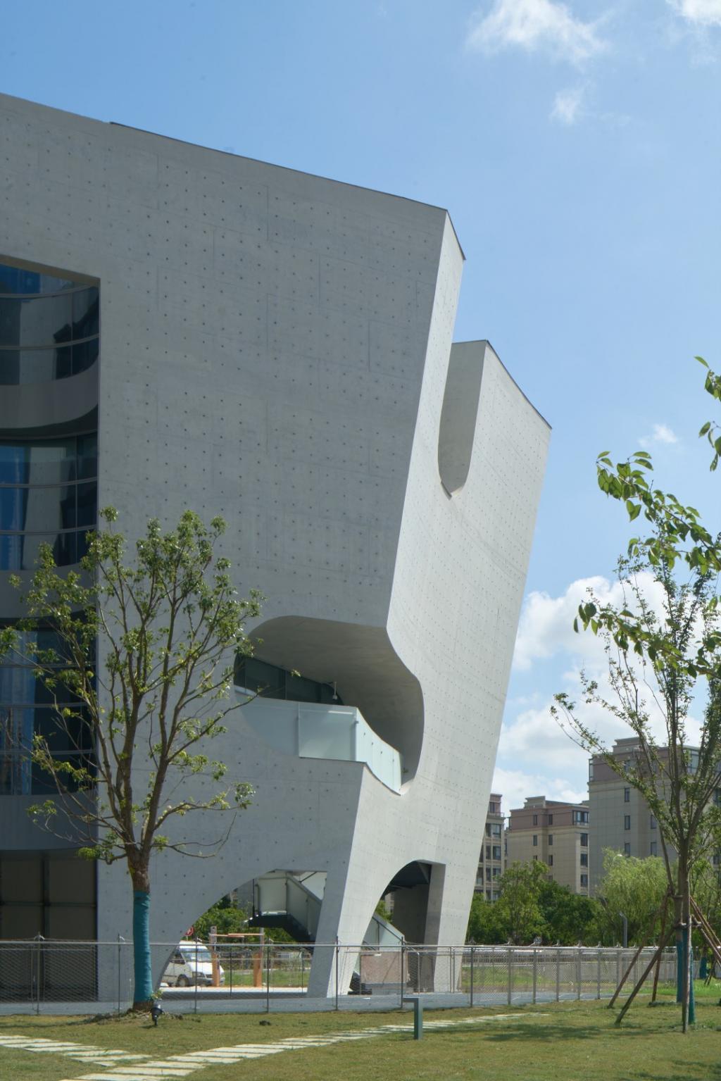 BIM建筑|上海中粮南桥半岛文体中心与医疗服务站 / Steven Holl Architects BIM建筑|上海中粮南桥半岛文体中心与医疗服务站 / Steven Holl Architects