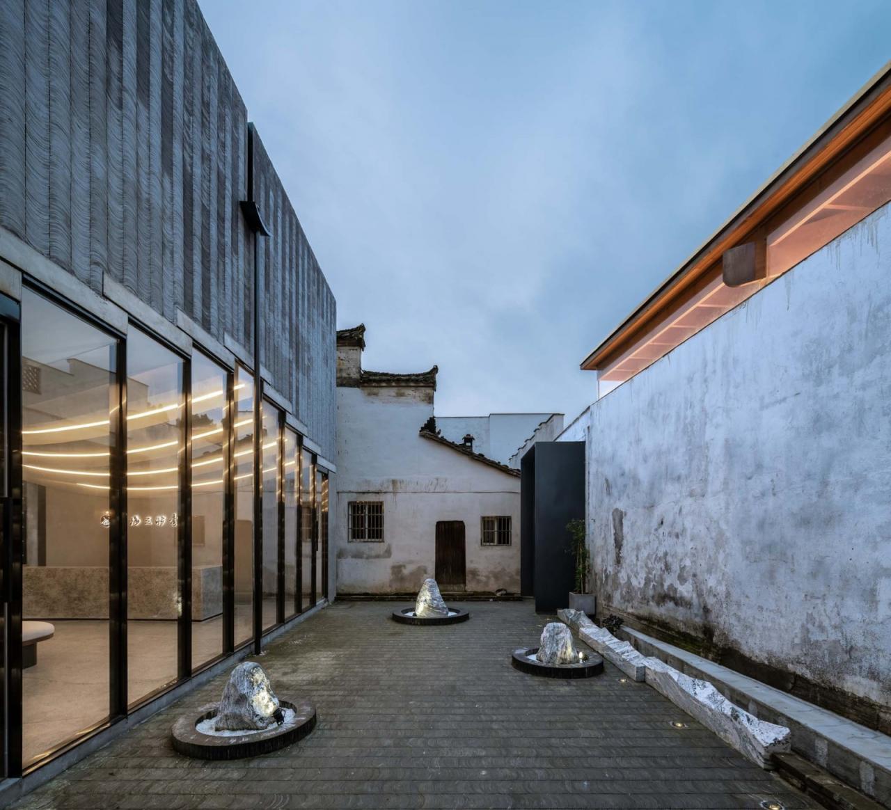 BIM建筑|桥廊:上海三联书店·黄山桃源店 / 来建筑设计工作室 BIM建筑|桥廊:上海三联书店·黄山桃源店 / 来建筑设计工作室