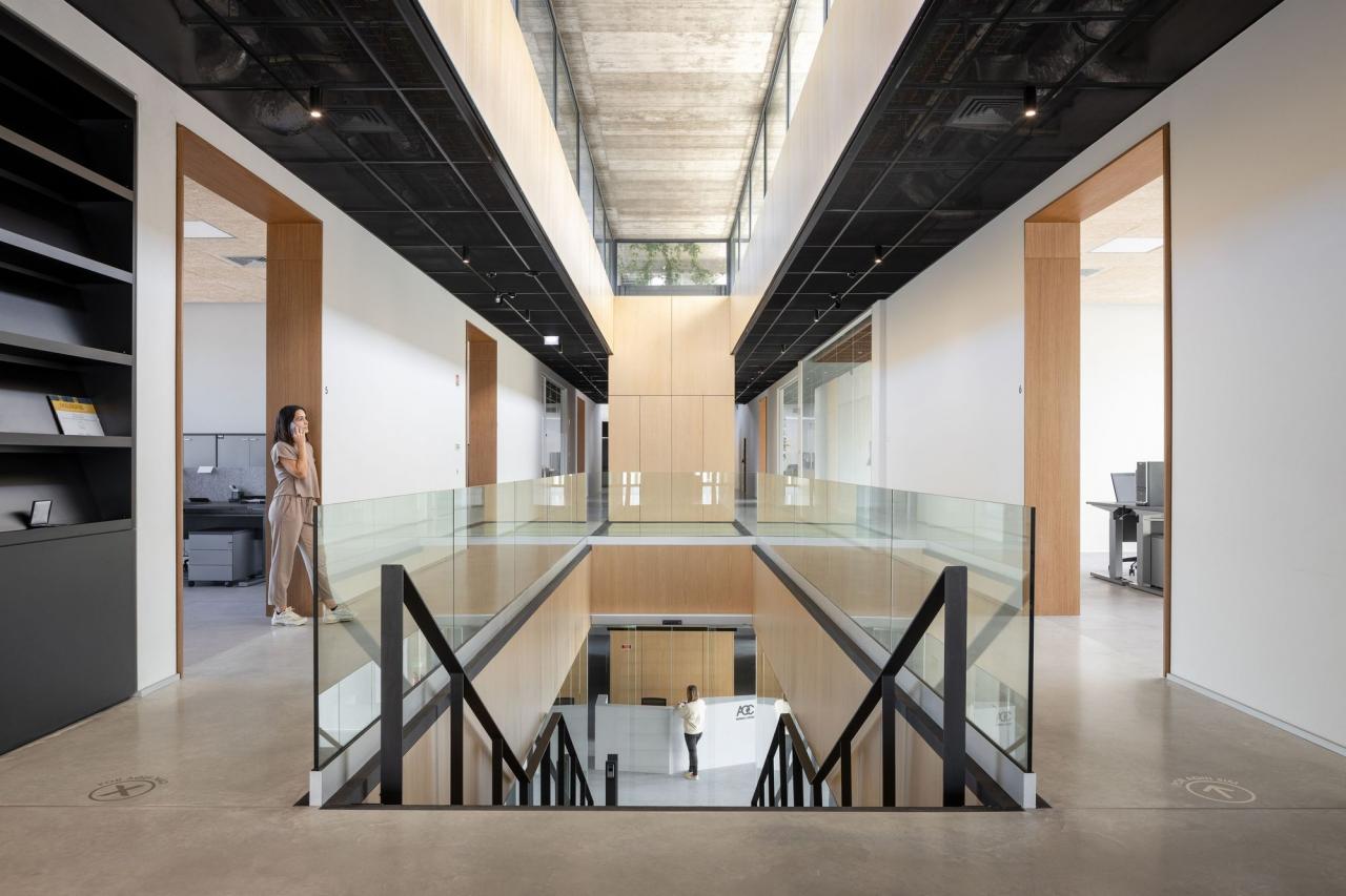 BIM建筑|AOC 商务中心 / mube arquitectura BIM建筑|AOC 商务中心 / mube arquitectura