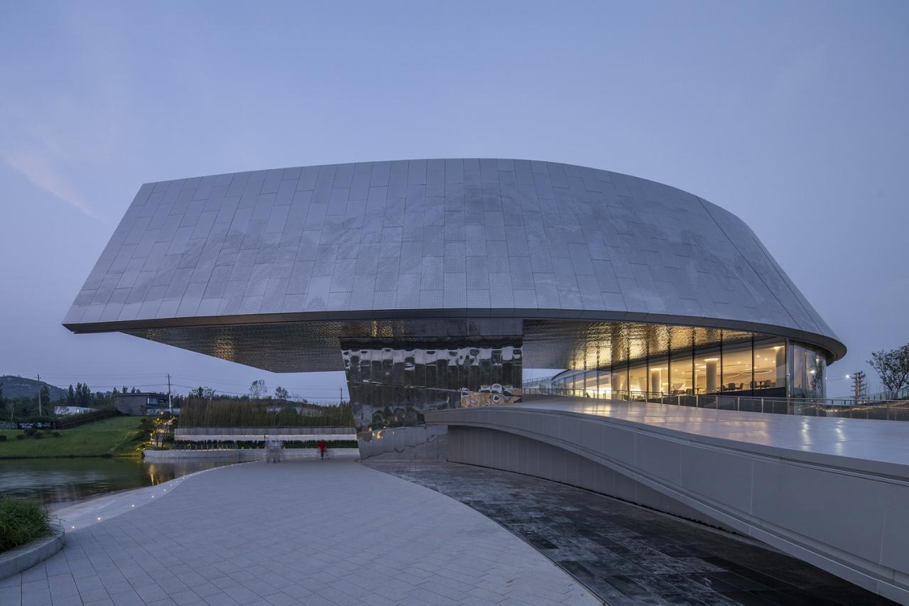 BIM建筑|眺望泰山的窗口:泰山佑游客中心 | line+WORK BIM建筑|眺望泰山的窗口:泰山佑游客中心 | line+WORK