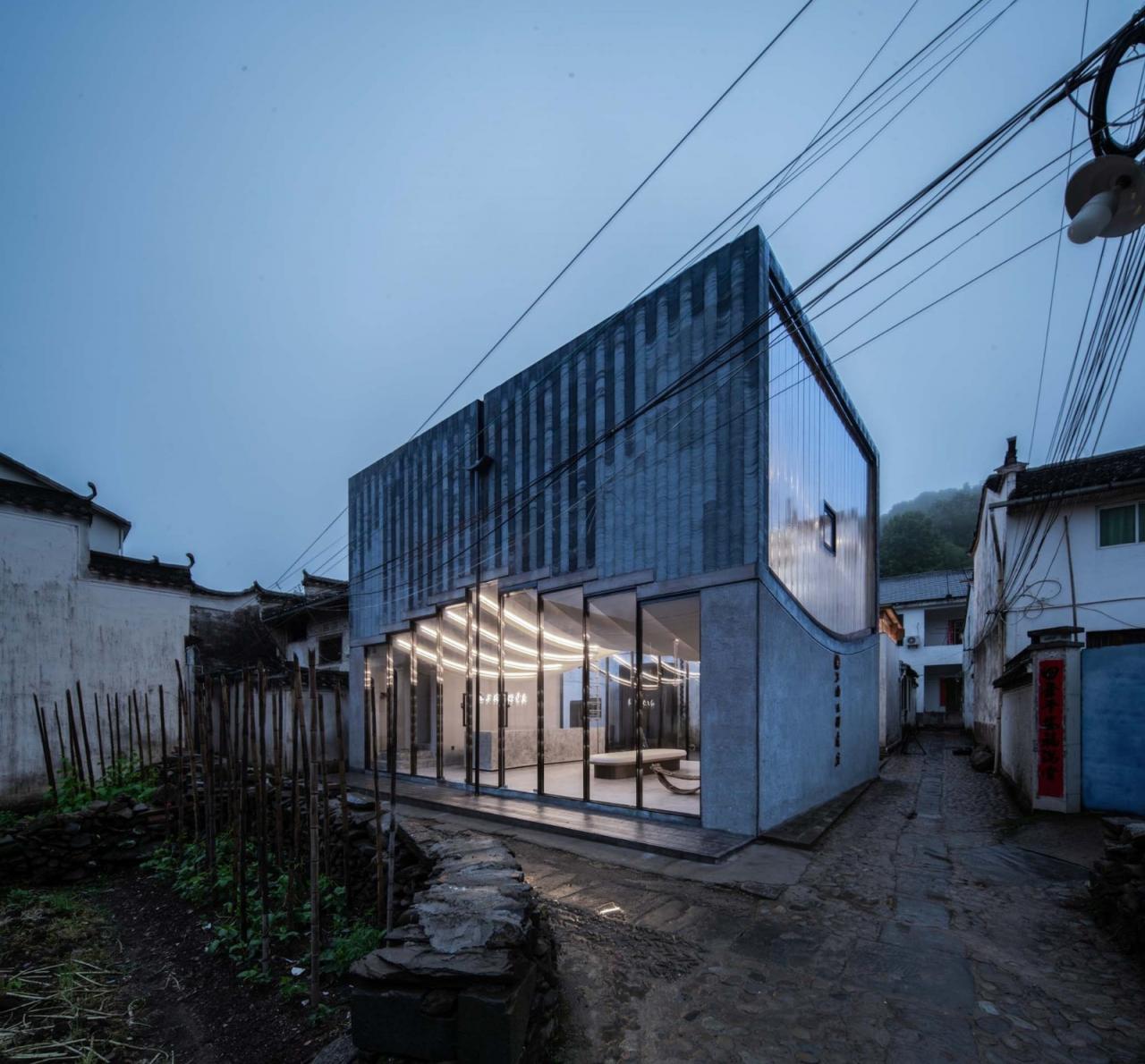 BIM建筑|桥廊:上海三联书店·黄山桃源店 / 来建筑设计工作室 BIM建筑|桥廊:上海三联书店·黄山桃源店 / 来建筑设计工作室