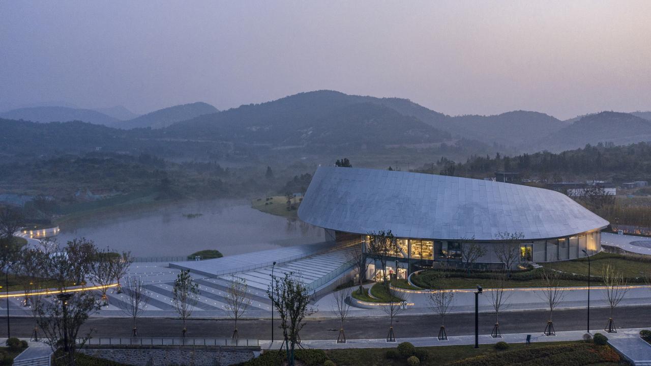 BIM建筑|眺望泰山的窗口:泰山佑游客中心 | line+WORK BIM建筑|眺望泰山的窗口:泰山佑游客中心 | line+WORK