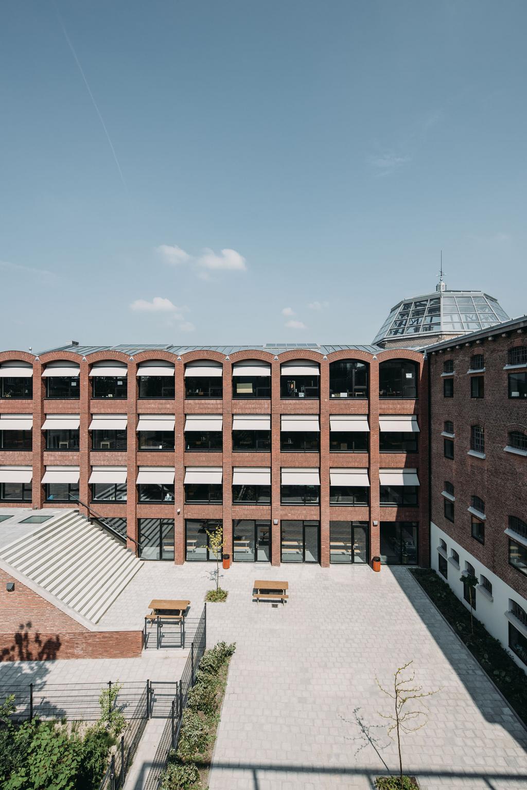 BIM建筑|由监狱改造而成的学校 / Atelier PRO architects BIM建筑|由监狱改造而成的学校 / Atelier PRO architects