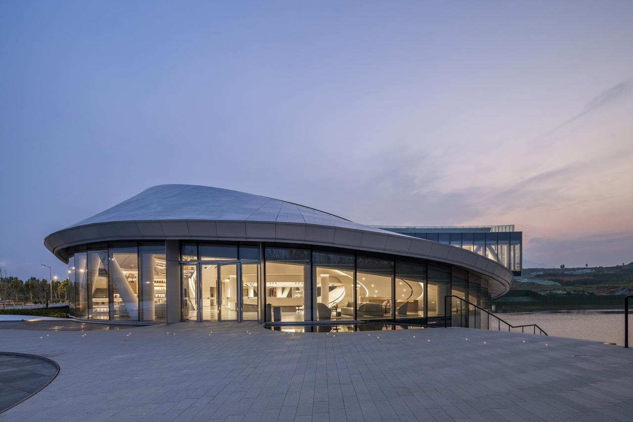 BIM建筑|眺望泰山的窗口:泰山佑游客中心 | line+WORK BIM建筑|眺望泰山的窗口:泰山佑游客中心 | line+WORK