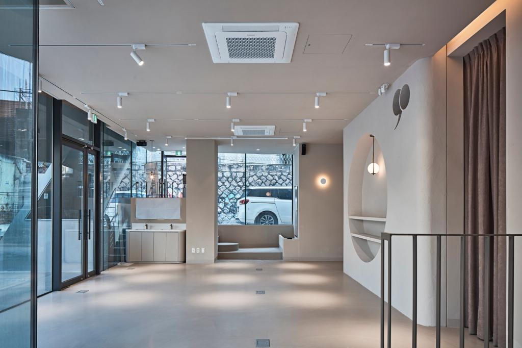 BIM建筑|斜棱锥形混凝土建筑,Areuke 水疗中心 / Chiasmus Partners BIM建筑|斜棱锥形混凝土建筑,Areuke 水疗中心 / Chiasmus Partners