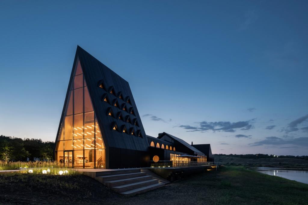 BIM建筑|库代克山公园游客接待中心 / Megabudka Architecture Bureau BIM建筑|库代克山公园游客接待中心 / Megabudka Architecture Bureau