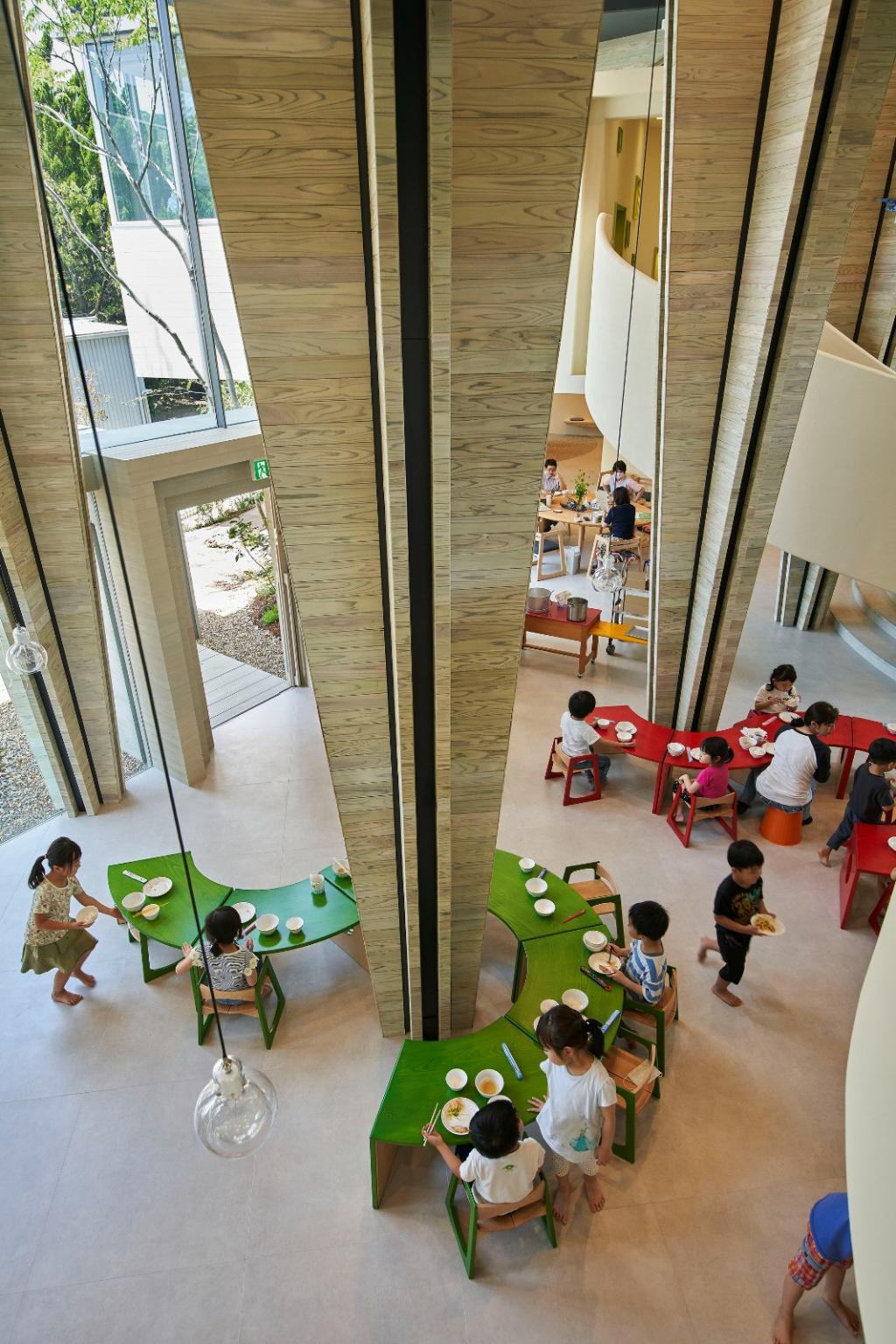BIM建筑|巨构与小人儿,筑紫森林幼儿园 / UID Architects BIM建筑|巨构与小人儿,筑紫森林幼儿园 / UID Architects