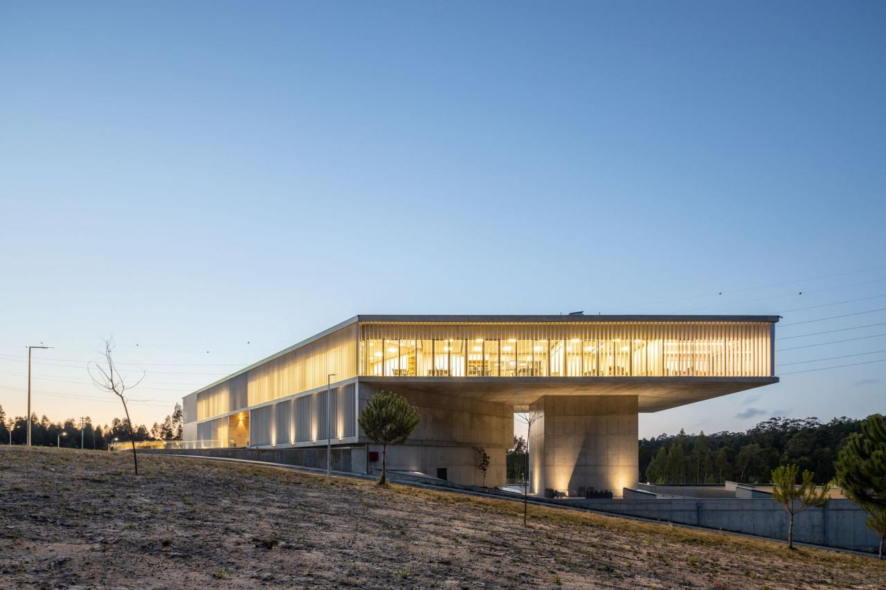 BIM建筑|AOC 商务中心 / mube arquitectura BIM建筑|AOC 商务中心 / mube arquitectura