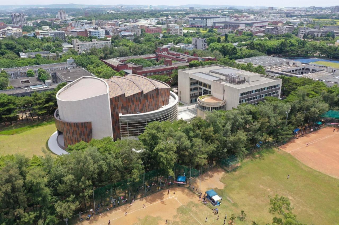 BIM建筑|台湾中央大学多功能大礼堂 / 潘冀联合建筑师事务所 BIM建筑|台湾中央大学多功能大礼堂 / 潘冀联合建筑师事务所