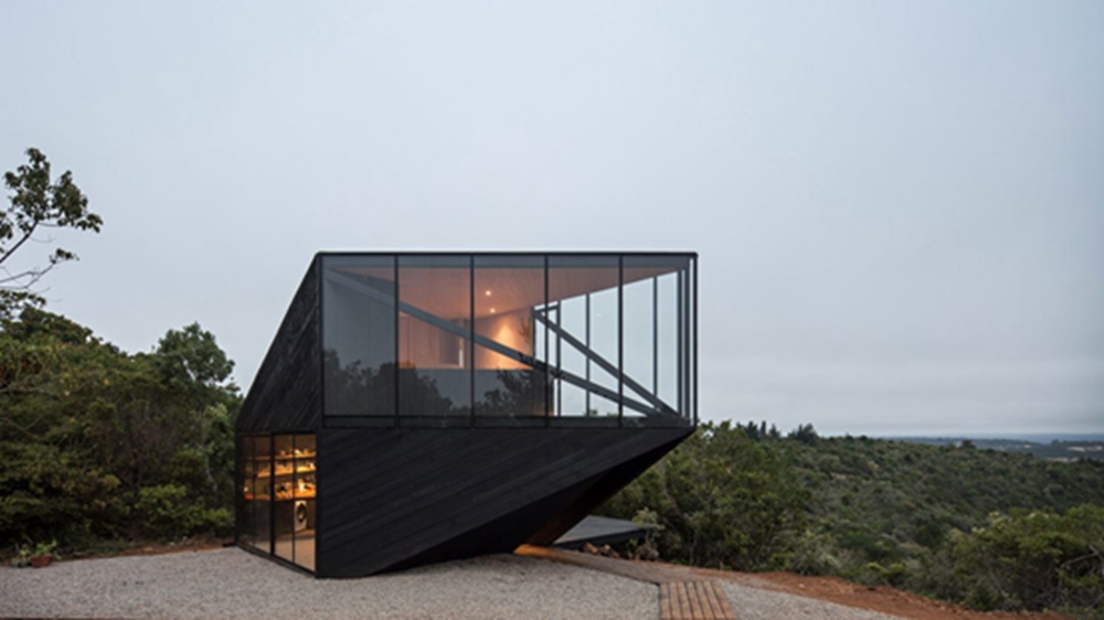 BIM建筑|2DM Arquitectos在智利海岸建造多面体度假小屋 BIM建筑|2DM Arquitectos在智利海岸建造多面体度假小屋