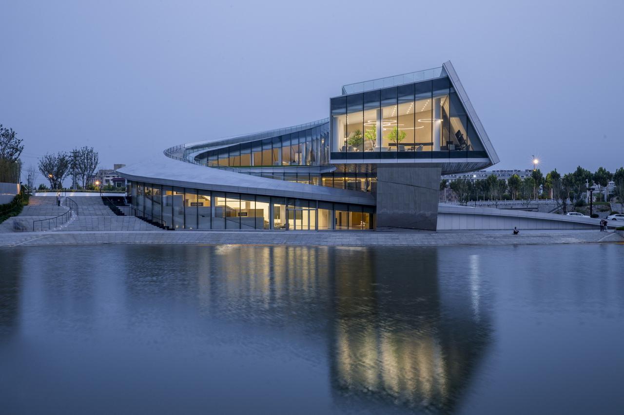 BIM建筑|眺望泰山的窗口:泰山佑游客中心 | line+WORK BIM建筑|眺望泰山的窗口:泰山佑游客中心 | line+WORK
