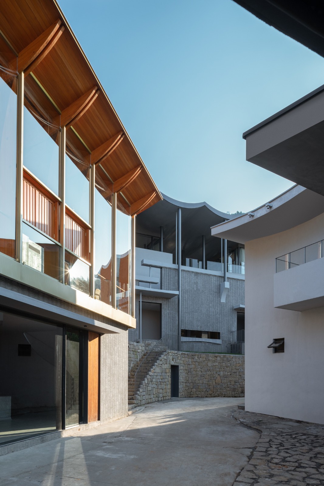 BIM建筑|雨屋 / 来建筑设计工作室 BIM建筑|雨屋 / 来建筑设计工作室