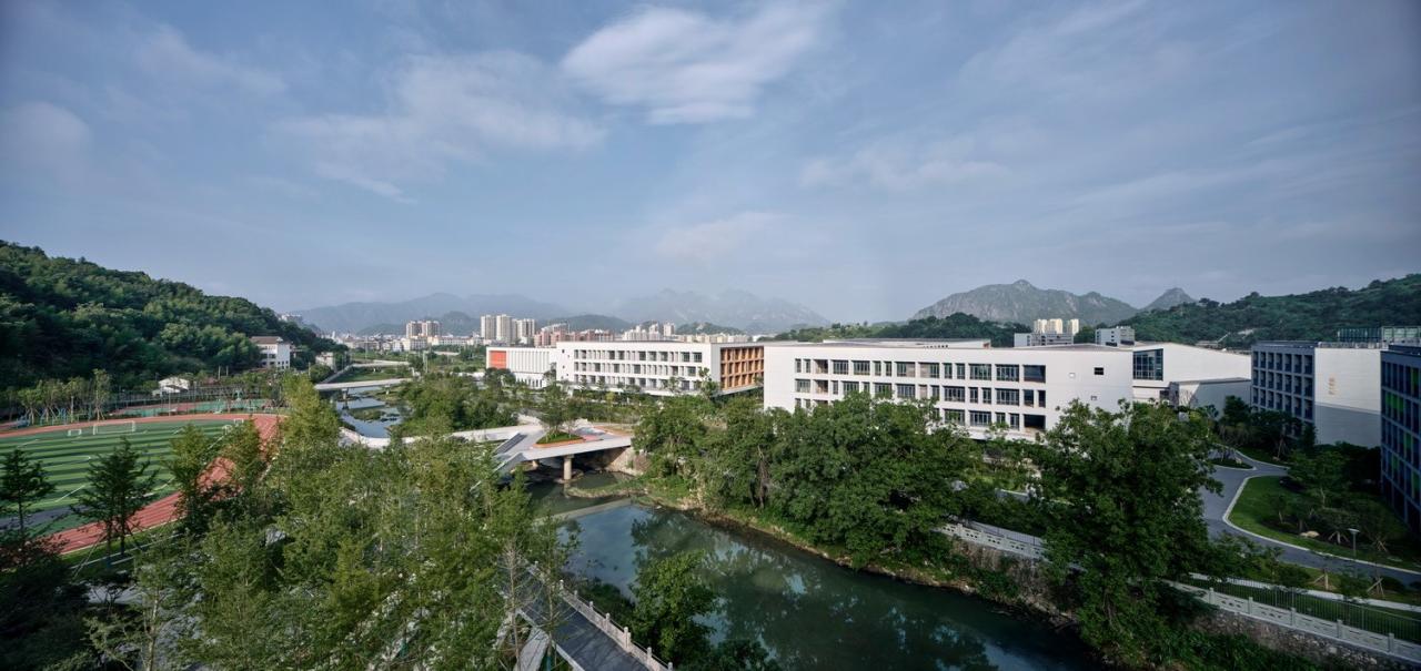 BIM建筑|树下问道,山间筑园 ——乐清市荆山公学 / 浙江大学建筑设计研究院有限公司 BIM建筑|树下问道,山间筑园 ——乐清市荆山公学 / 浙江大学建筑设计研究院有限公司