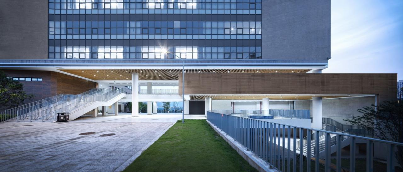 BIM建筑|西南大学附属中学两江校区:消失的高密度校园 / gad BIM建筑|西南大学附属中学两江校区:消失的高密度校园 / gad