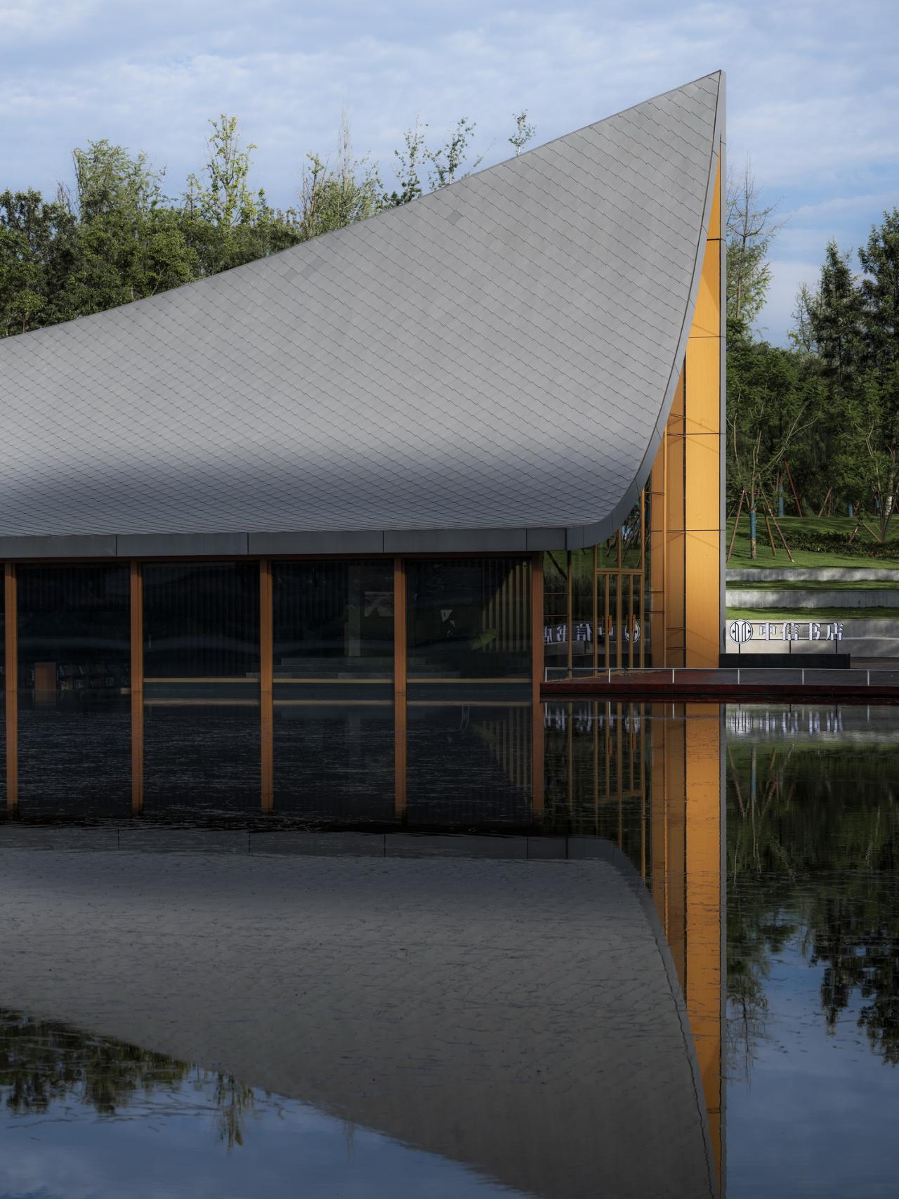 BIM建筑|成都兴隆湖中信书店 / MUDA 慕达建筑 BIM建筑|成都兴隆湖中信书店 / MUDA 慕达建筑
