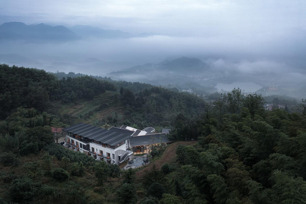 BIM建筑|雨屋 / 来建筑设计工作室 BIM建筑|雨屋 / 来建筑设计工作室