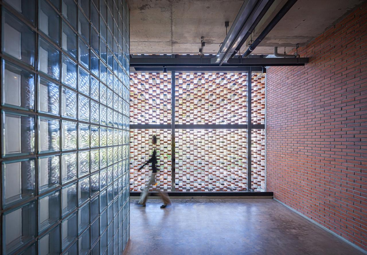 BIM建筑|MTL 办公室 / Junsekino Architect and Design BIM建筑|MTL 办公室 / Junsekino Architect and Design
