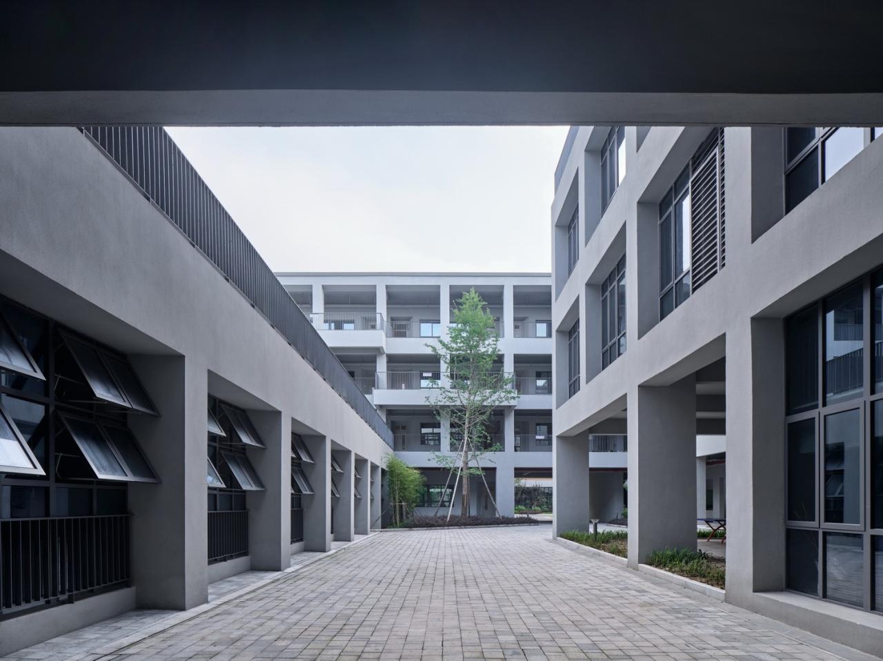 BIM建筑|树下问道,山间筑园 ——乐清市荆山公学 / 浙江大学建筑设计研究院有限公司 BIM建筑|树下问道,山间筑园 ——乐清市荆山公学 / 浙江大学建筑设计研究院有限公司