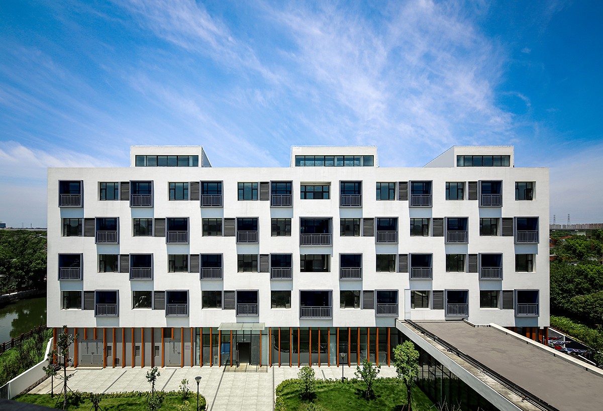 BIM建筑|赵巷康宁养护院建筑设计—这里欢迎自由的老灵魂 / 上海久利建筑事务所 BIM建筑|赵巷康宁养护院建筑设计—这里欢迎自由的老灵魂 / 上海久利建筑事务所