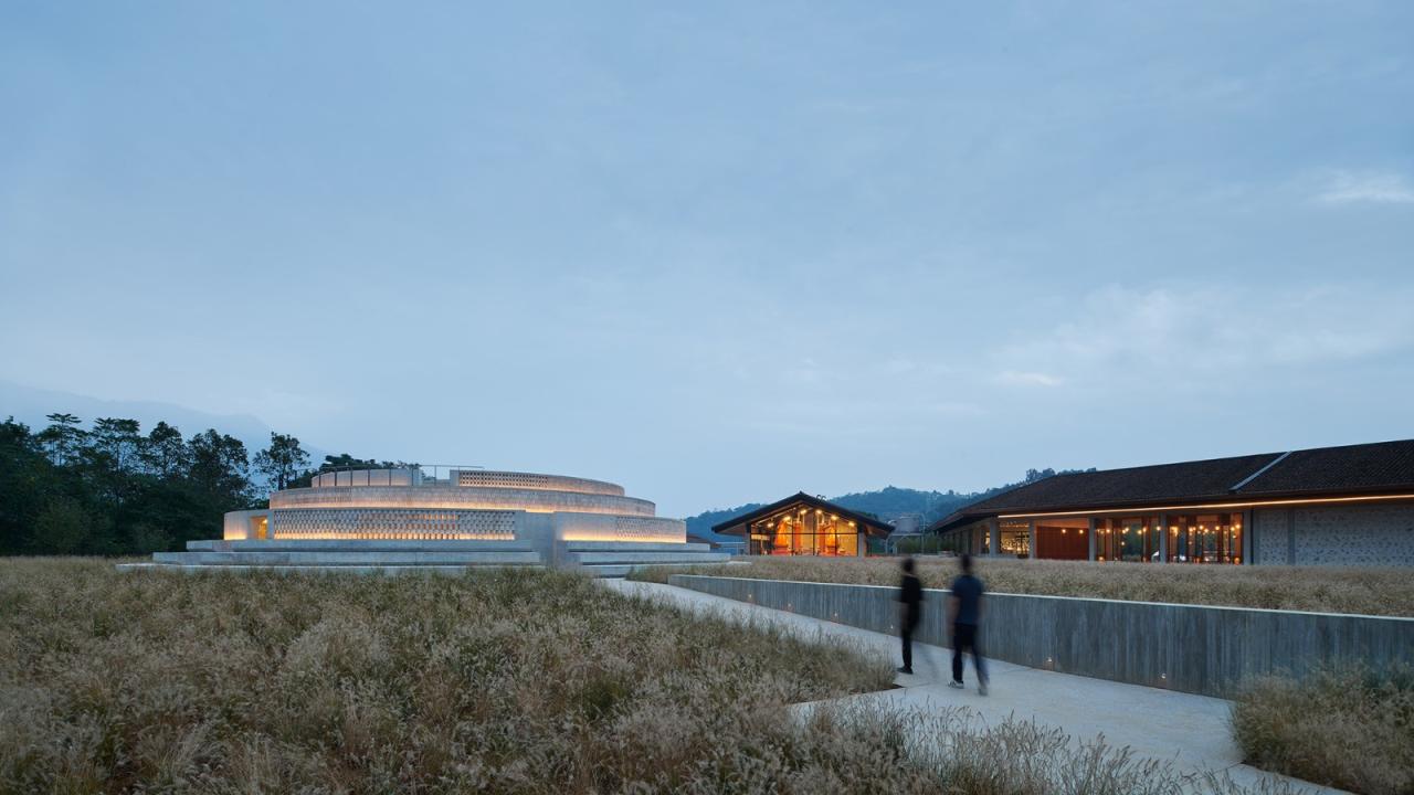 BIM建筑|叠川麦芽威士忌酒厂 / 如恩设计研究室 BIM建筑|叠川麦芽威士忌酒厂 / 如恩设计研究室