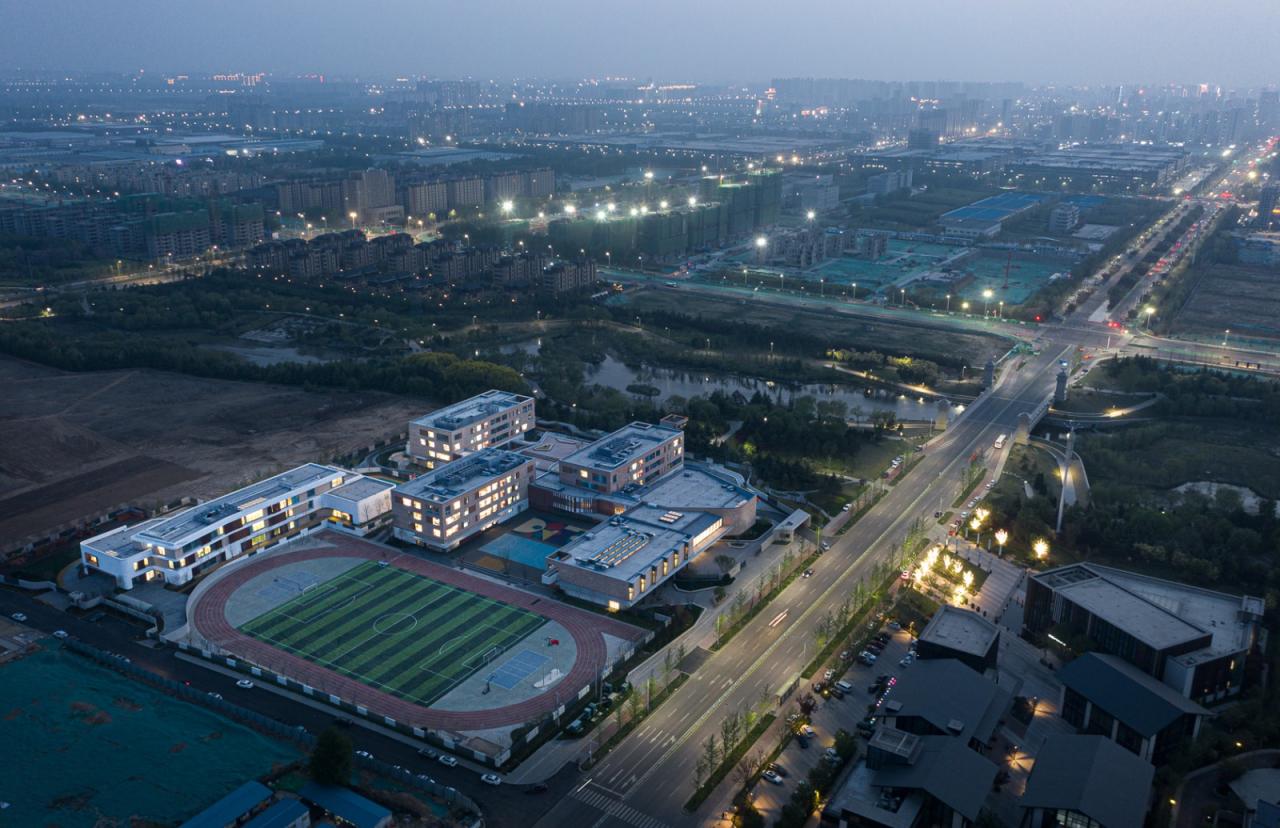 BIM建筑|潍坊歌尔学校:以内容推导空间构成 / gad BIM建筑|潍坊歌尔学校:以内容推导空间构成 / gad