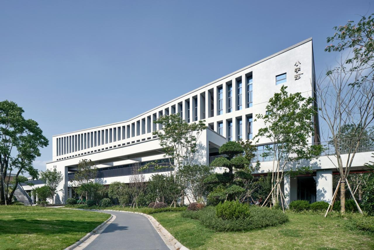 BIM建筑|树下问道,山间筑园 ——乐清市荆山公学 / 浙江大学建筑设计研究院有限公司 BIM建筑|树下问道,山间筑园 ——乐清市荆山公学 / 浙江大学建筑设计研究院有限公司