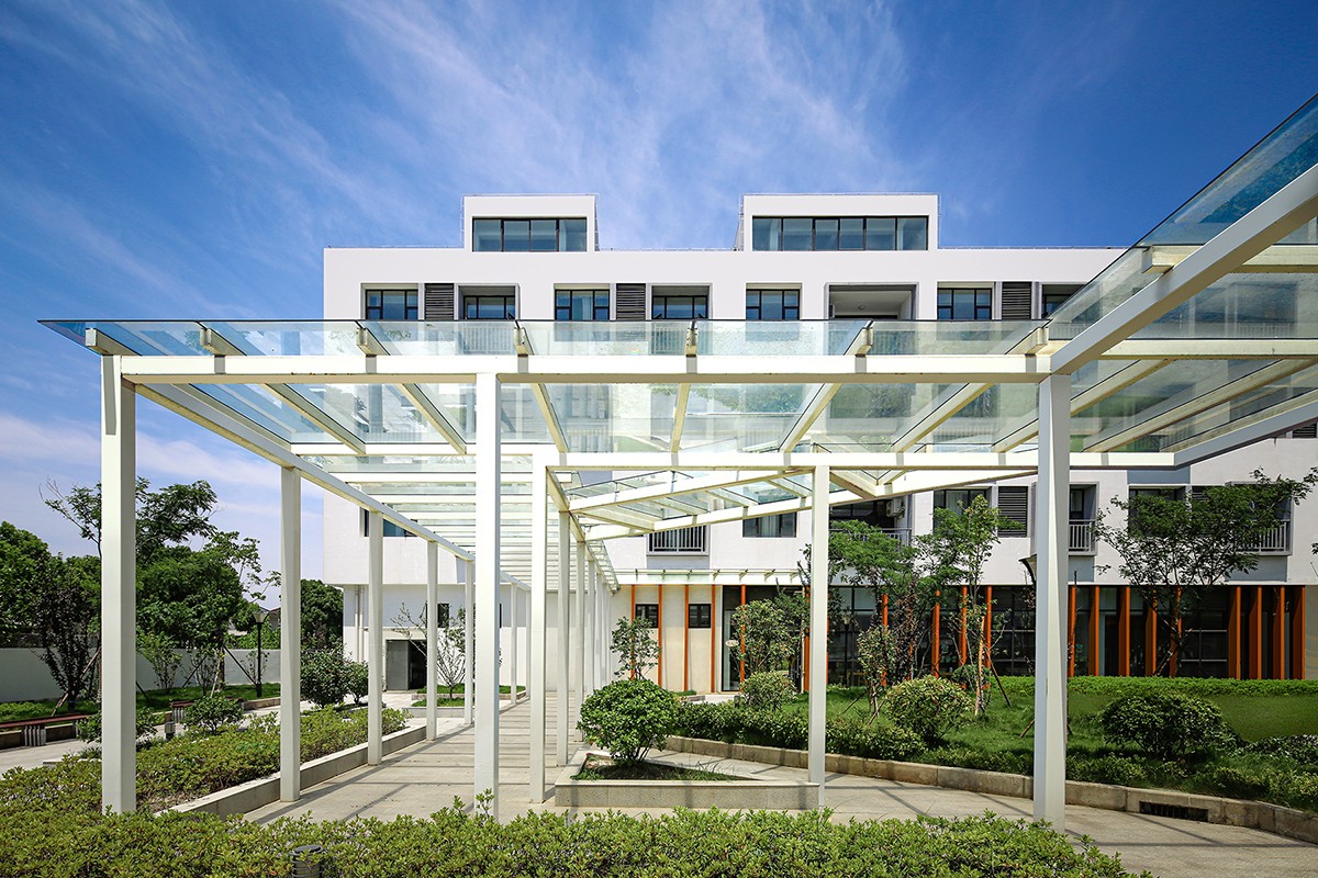 BIM建筑|赵巷康宁养护院建筑设计—这里欢迎自由的老灵魂 / 上海久利建筑事务所 BIM建筑|赵巷康宁养护院建筑设计—这里欢迎自由的老灵魂 / 上海久利建筑事务所