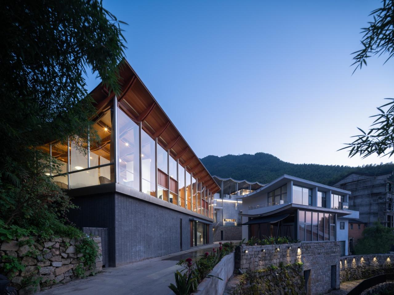 BIM建筑|雨屋 / 来建筑设计工作室 BIM建筑|雨屋 / 来建筑设计工作室