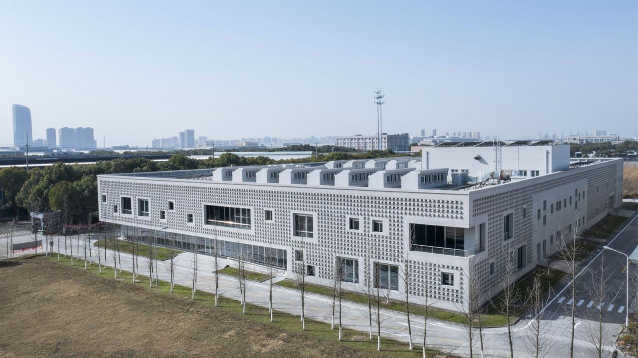 BIM建筑|和椿科技二号厂房 / 张朋千建筑事务所 BIM建筑|和椿科技二号厂房 / 张朋千建筑事务所